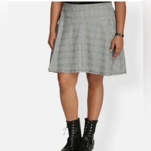 Torrid Gray Plaid Women's High Low Skirt Size 0(L)(12)